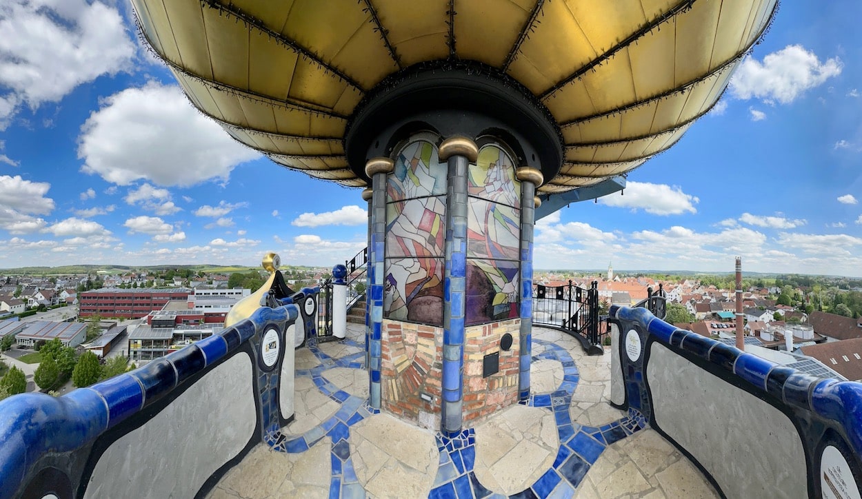 Hundertwasser-Architektur, in einer der &auml;ltesten Brauereien der Welt.